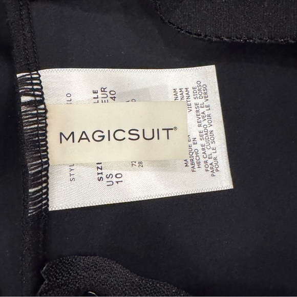 Magicsuit Scuba Coco One Piece Swimsuit size 10 Black Zipper Down Front - Picture 6 of 11
